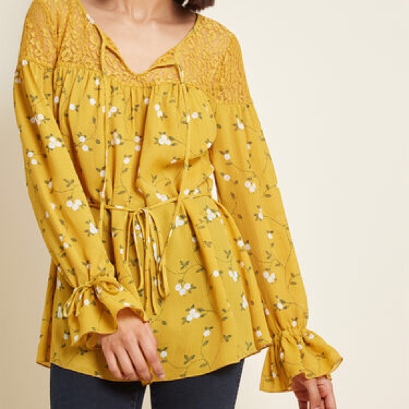 FINAL SALE ModCloth Revel in Romance Tie Waist Top - Picture 1 of 5